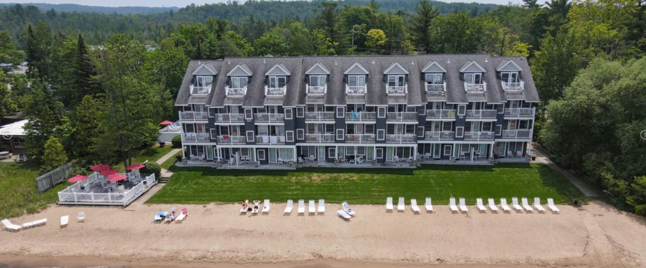 North Shore Inn Tc 305 Traverse City Exterior photo