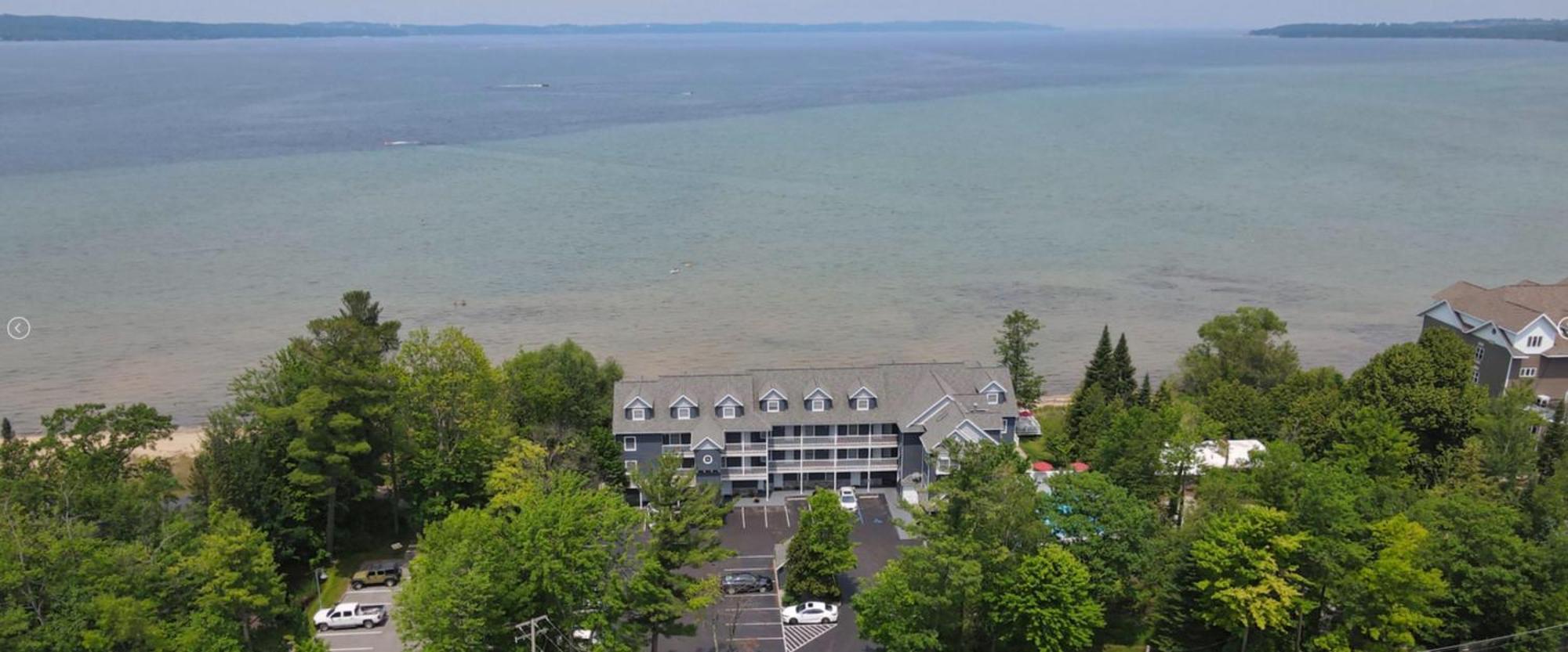 North Shore Inn Tc 305 Traverse City Exterior photo